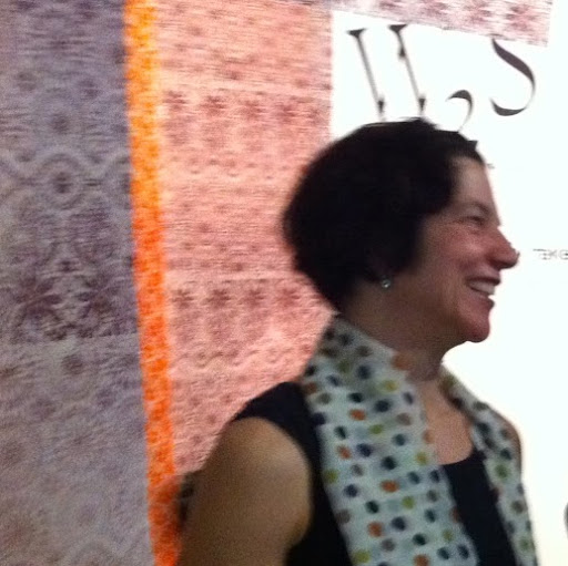 Elizabeth Emery Photo 40