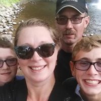 Heather Pyles Photo 22