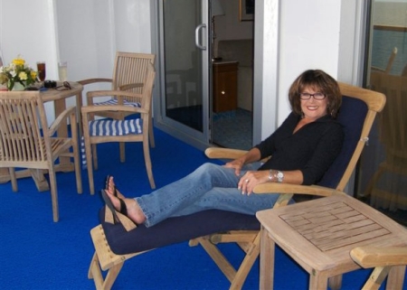 Linda Steele Photo 17