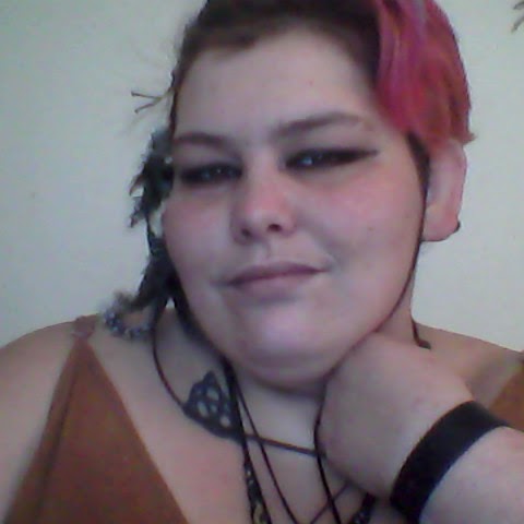 Laura Brock Photo 17