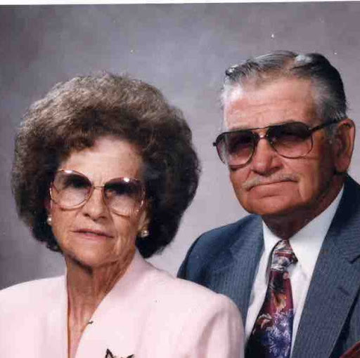 Nancy Bradshaw Photo 32