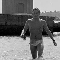 Hugh Tucker Photo 12