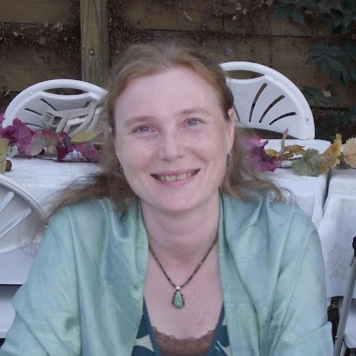 Linda Young Photo 30