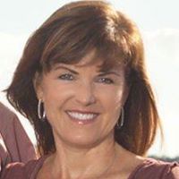 Elizabeth Hudson Photo 39