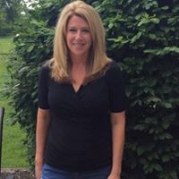 Jennifer Bayles Photo 8