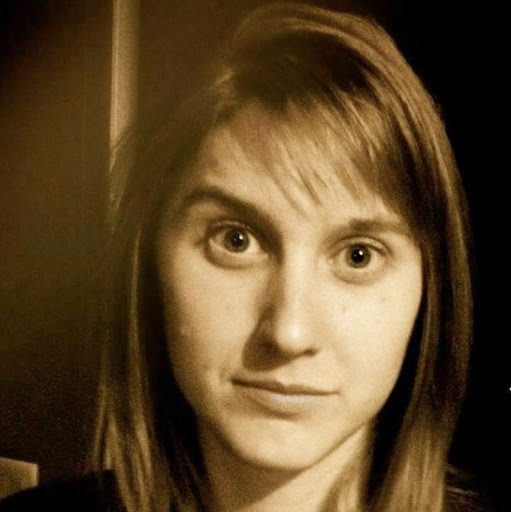Robyn Grant Photo 14