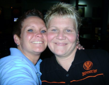 Crystal Leonard Photo 25