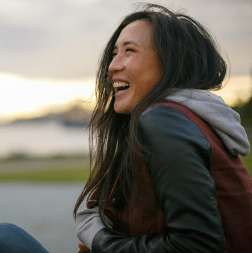 Vickie Chang Photo 14