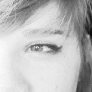 Amelia Williams Photo 36