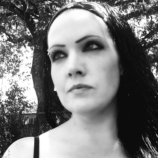 Christina Scott Photo 5