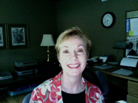 Elizabeth Schumacher Photo 32