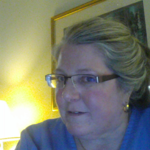 Kimberly Cross Photo 21