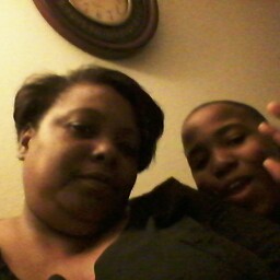 Saundra Brown Photo 15