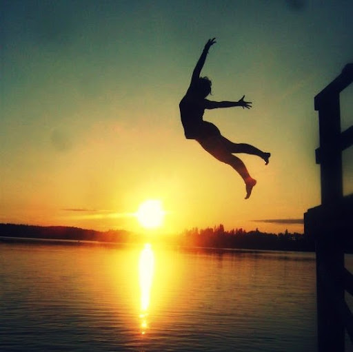 Stephanie Wills Photo 29