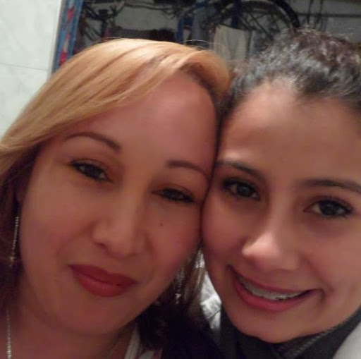 Erika Gomez Photo 35