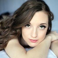 Megan Weeks Photo 16