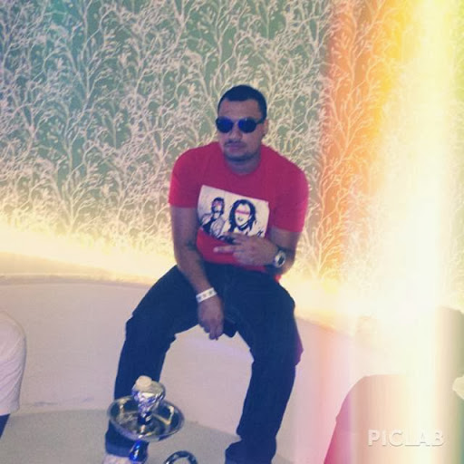 Mark Settle Photo 16