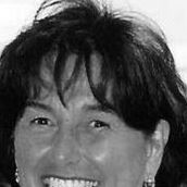 Kristine Russell Photo 13