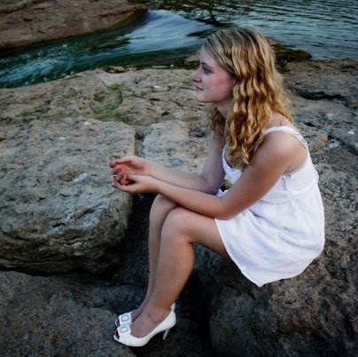 Stephanie Sherman Photo 17