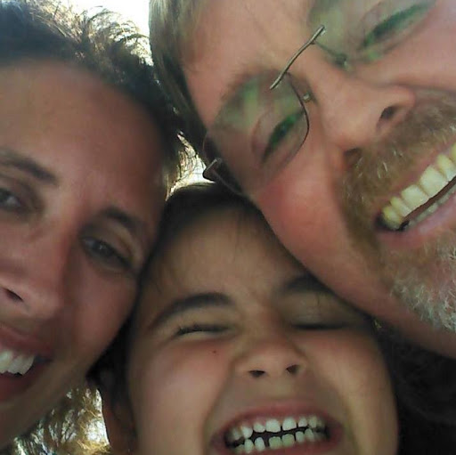 Lisa Newbern Photo 17