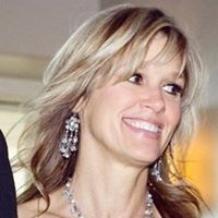 Ellen Simmons Photo 16