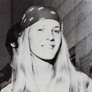 Stephanie Dewey Photo 9