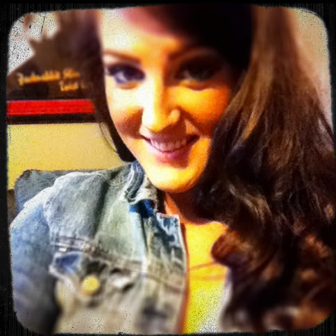 Vicki Collins Photo 8