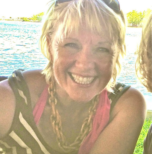 Gillian Davies Photo 21