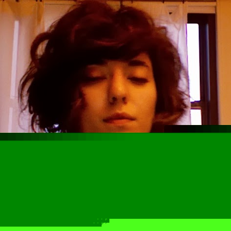 Alyssa Benjamin Photo 8