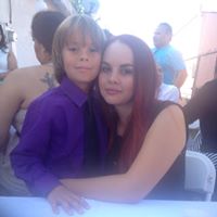 Julia Valenzuela Photo 14