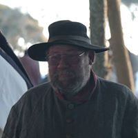 Robert Hawes Photo 12