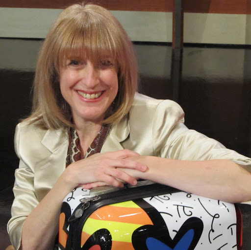 Laura Powell Photo 16