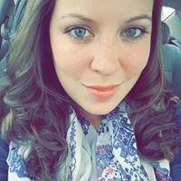 Elizabeth Lynn Photo 37