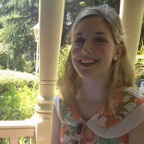 Elizabeth Spence Photo 37