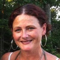 Laura Ward Photo 21