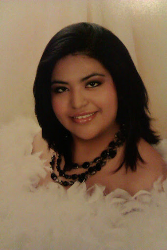 Amy Paredes Photo 4