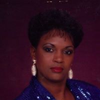 Clara Clark Photo 25