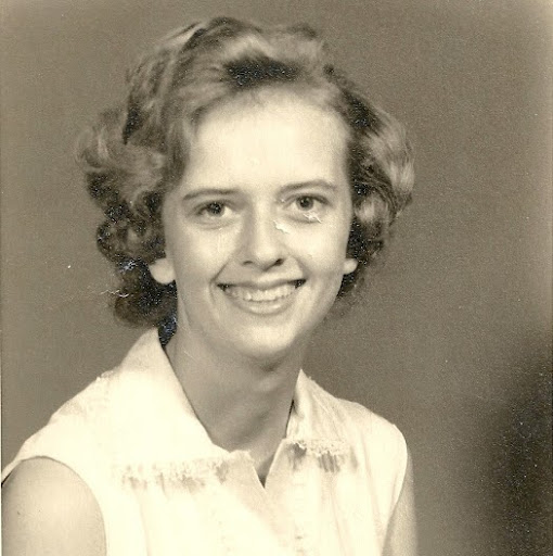 Cindy Land Photo 11