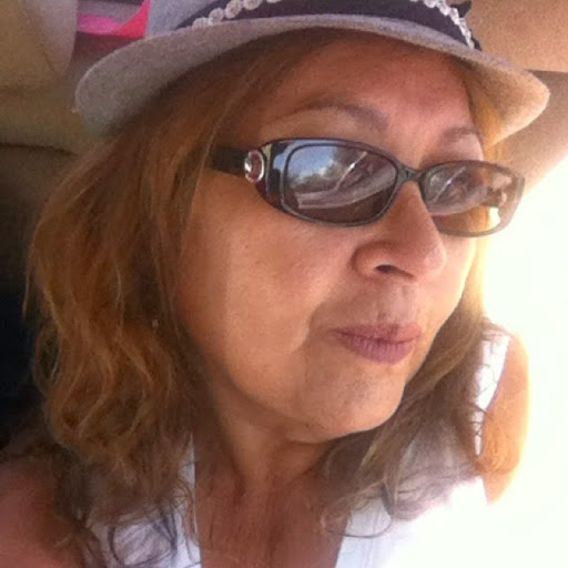 Elizabeth Silva Photo 13
