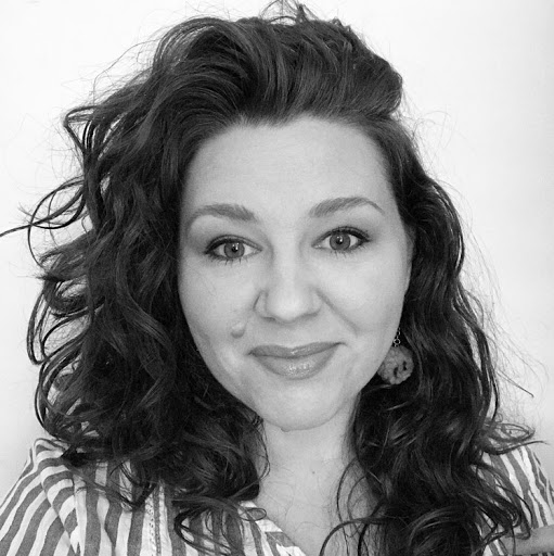 Stephanie Vance Photo 9