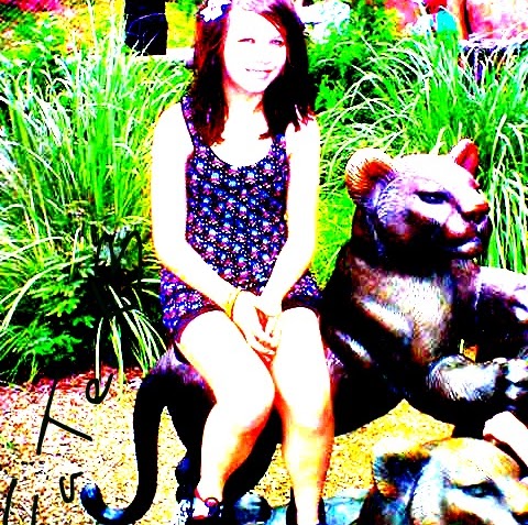 Elizabeth Shelton Photo 3