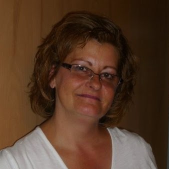 Julie Humphreys Photo 9