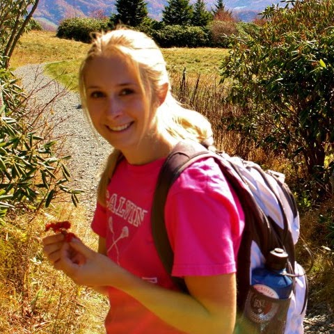 Elizabeth Yeager Photo 34