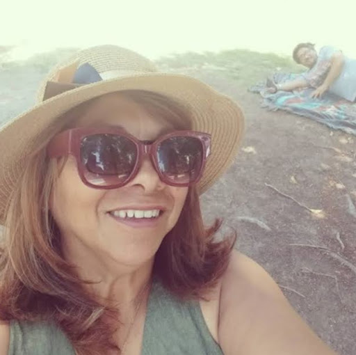 Julia Gutierrez Photo 8