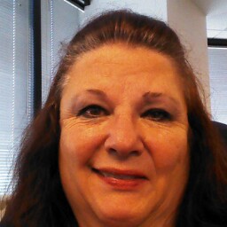 Laurie Ferguson Photo 33