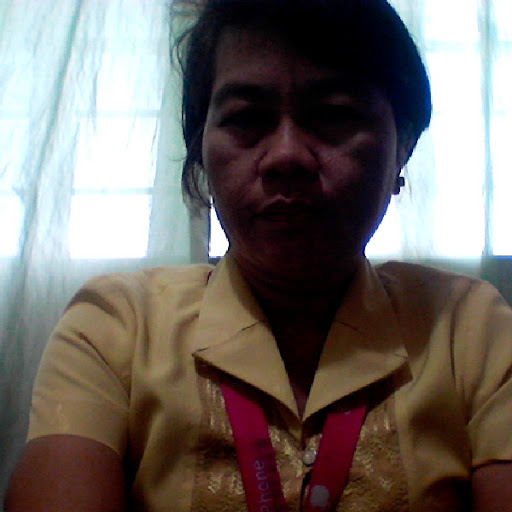 Julie Santiago Photo 33