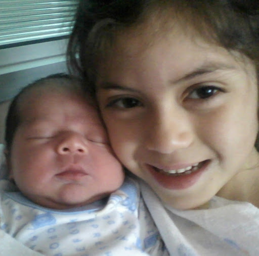 Jenniffer Contreras Photo 6