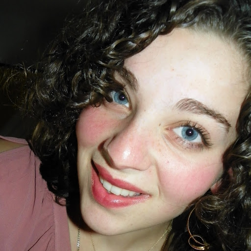 Erika Gordon Photo 12