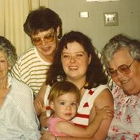 Alice Middleton Photo 19