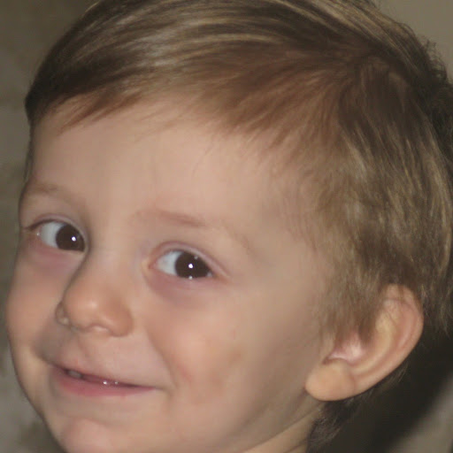 Deniz Karadeniz Photo 14